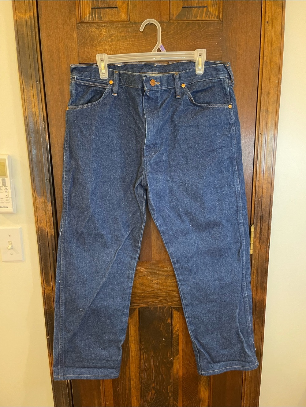 Vintage Wrangler Dark Wash Jeans 36x30 W Pocket Detail